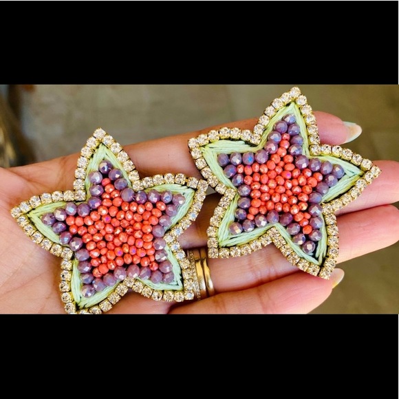 Earring ⭐️⭐️ - Picture 2 of 5